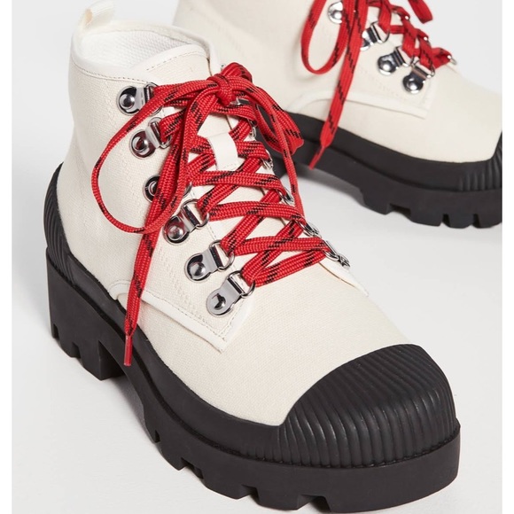 NWT super cool Villa Rouge Harper Boots - Picture 4 of 8